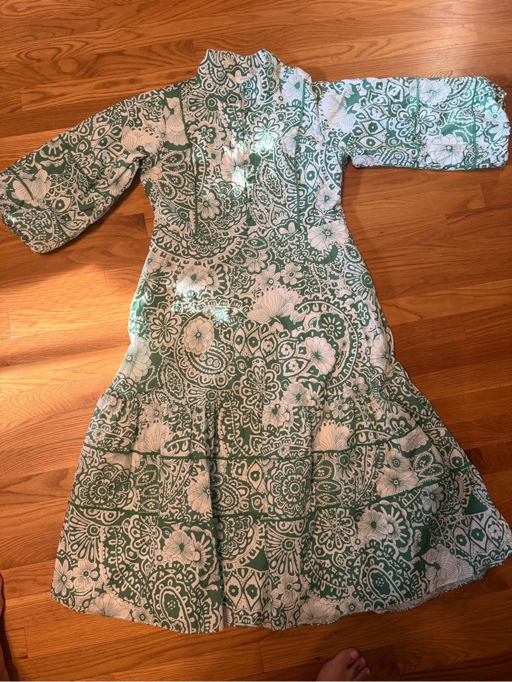 Green Floral Print Tiered Midi Dress - Hyacinth House - Picture 2 of 4
